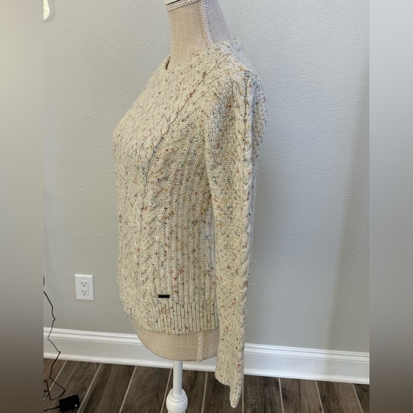 Hollister Sweaters - Hollister Sweater - Small